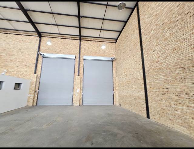 1,345M² WAREHOUSE TO LET IN NORTH RIDING